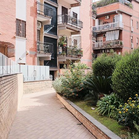 Parcheggio Gratuito, Wi-Fi -Netflix & Ac Apartment Рим Екстериор снимка